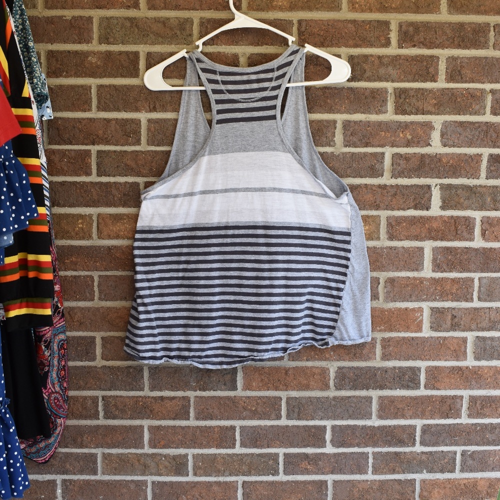 Calvin Klein Active Tank - Picture 3 of 3